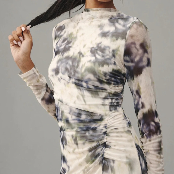 Sarah Hann Iris Mesh Dress
Anthropologie
I - Picture 3 of 10